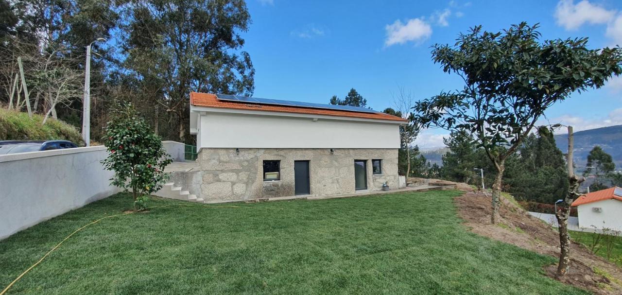 Quinta Da Tormenta -14 Pessoas- Cabeceiras De Basto 2 Casas E Piscina Privada Villa Bagian luar foto