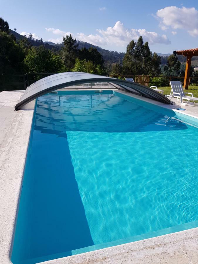 Quinta Da Tormenta -14 Pessoas- Cabeceiras De Basto 2 Casas E Piscina Privada Villa Bagian luar foto